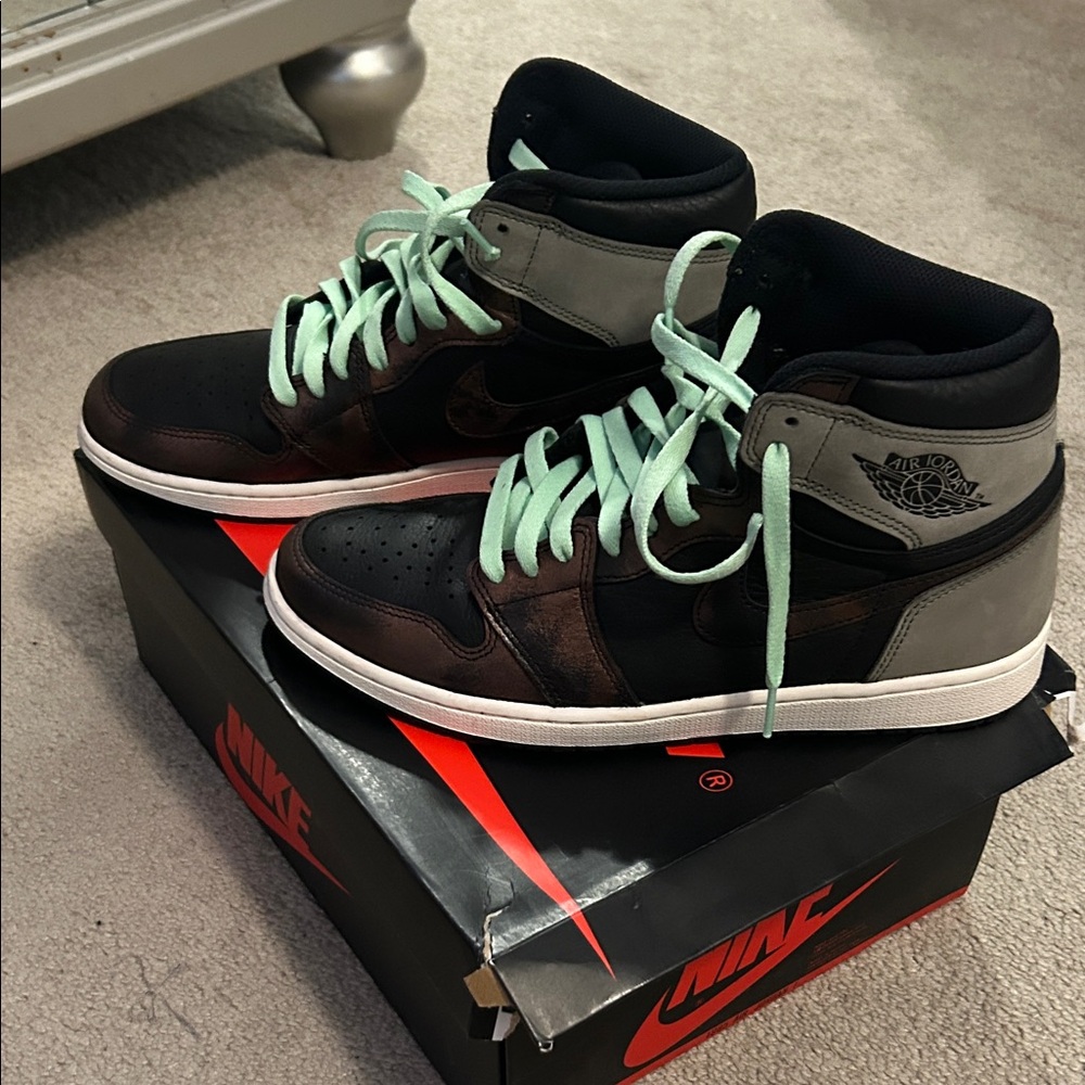 Nike High-Top Sneakers with Mint and Black
Jordans